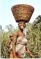 x04244; AFRICA IN PICTURES. Young mammy.