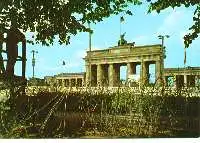x04876; Berlin Brandenburger Tor mit Mauer und Stacheldraht.