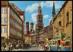 x05369; MÜNCHEN. Marienplatz mit Rathaus und Frauenkirche.