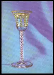 x06492; Exquisites Fadenglas mit zweifarbig zartem Spiralband.