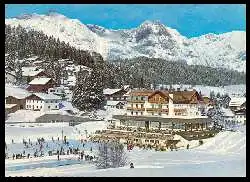 x06787; Seefeld, Tirol. Hotel Wetterstein gegen Wettersteingebirge.