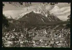 x07822; Mittenwald mit Wetterstein.