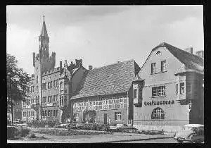 x08995; Bitterfeld. Rathaus und Kreismuseum.