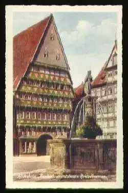 x09462; Hildesheim. Knochenhaueramtshaus und Rolandbrunnen.