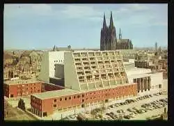 x09990; Köln am Rhein, Opernhaus mit Dom.