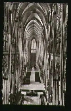 x09992; KÖLN am Rhein Dom, Mittelschiff.