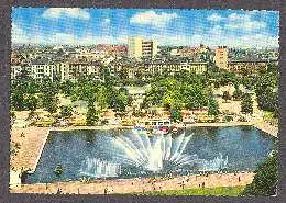 x10839; Hamburg. Panorama, Im Vordergrund Planten un Blomen mit Wasserorgel.