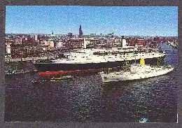 x10861; Hamburg. Überseebrücke mit Queen Elizabeth 2.