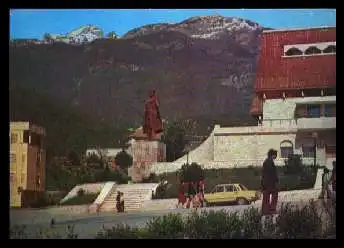 x11187 ; Albanien.View of the town of Bajram Curri.