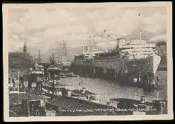 x11369; Hamburg. Hafen mit K.d.F. Schiff Wilhelm Gustloff a.d. Überseebrücke.