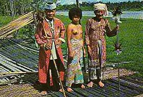 x11385; Malaysia. Sarawak. Dayaks yung and old.