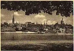 x12363; Würzburg. Blick auf die Altstadt über den Main.