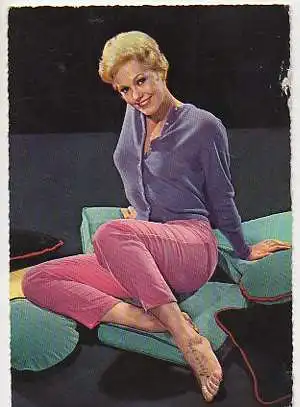 x12605; Kim Novak