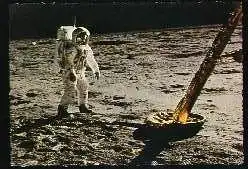 x13357; Menschen auf dem Mond.