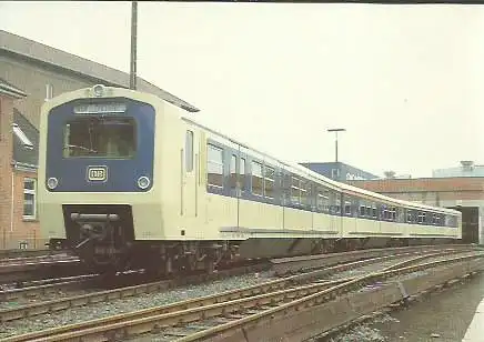 x16378. Baureihe 472. Nahverkehrstriebzug für die S-Bahn.