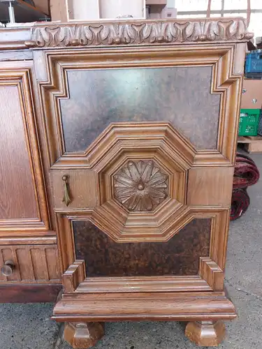 eindrucksvolles Sideboard Anrichte in Wurzelholzoptik ca. 1920 bis 1930