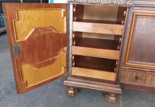 eindrucksvolles Sideboard Anrichte in Wurzelholzoptik ca. 1920 bis 1930