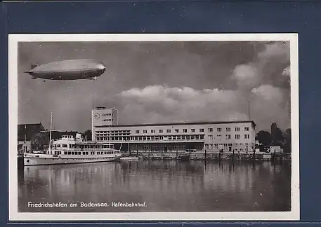 AK Friedrichshafen am Bodensee Hafenbahnhof ( Zeppelin) 1940