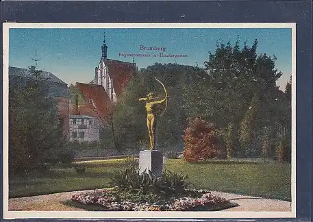 AK Bromberg Bogenspannerin im Theatergarten 1920