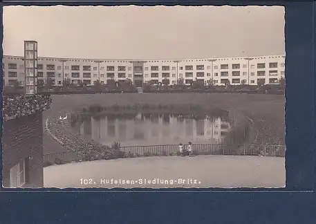 Foto AK 102. Hufeisen Siedlung Britz 1940