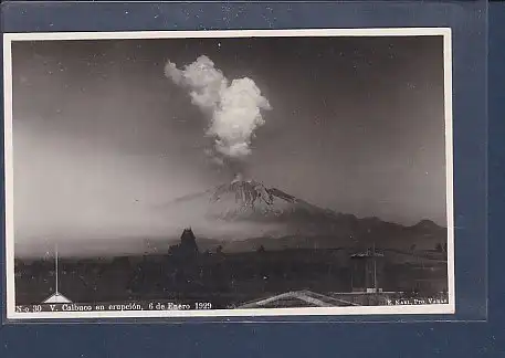 AK V. Calbuco en erupcion 6 de Enero 1929