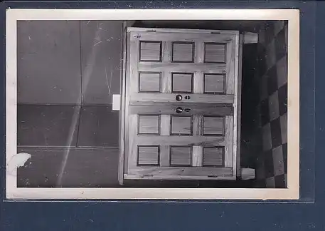 Photo AK Möbelstück Kommode 1950