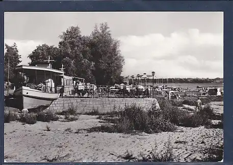 [Echtfotokarte schwarz/weiß] AK Verchen ( Kr. Demmin) Schiffsgaststätte Brandenburg am Kummerower See, gelaufen von 1980. 