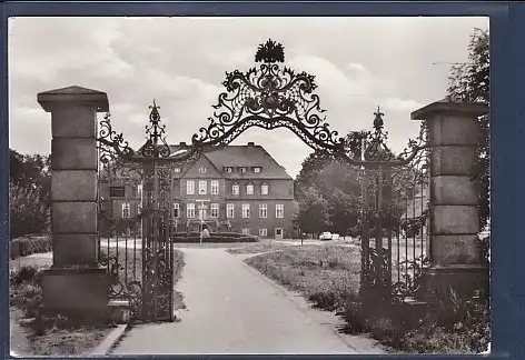 AK Alt Schwerin Herrenhaus jetzt Feierabendheim ( unter Denkmalschutz) 1977