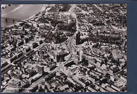AK Düsseldorf Stadtmitte halblinks ein Teil der Kö Bildmitte die Stadthochstraße 1970 Luftbild