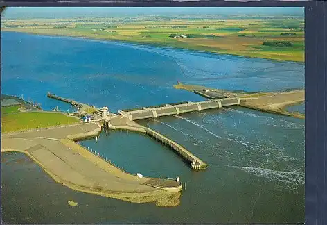 AK Der Eiderdamm ( Länge 4,8 km) verbindet das Norder Dithmarscher Ufer 1980