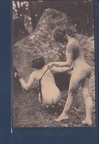 AK Erotik BDSM Zwei Frauen mit Peitsche nackt