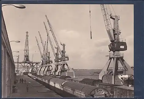 [Ansichtskarte] AK Im Hafen von Rostock 1968. 