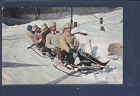 [Ansichtskarte] AK Männer auf Schlitten 1907. 