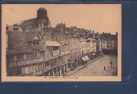 [Ansichtskarte] AK Lisieux - Place Victor Hugo 1943. 
