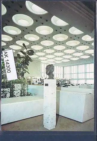 [Ansichtskarte] AK Lesesaal der Staatsbibliothek Berlin mit Bronzebüste des Generaldirektors 1980. 