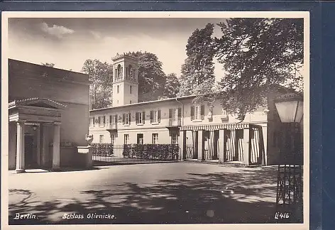 [Ansichtskarte] Photo AK Berlin Schloss Glienicke 1960. 