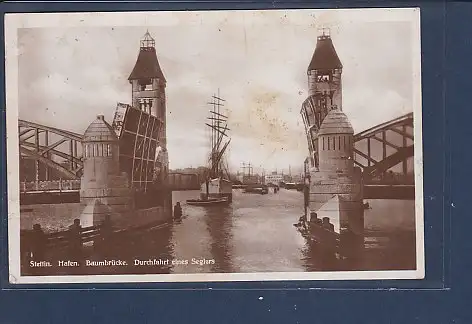 [Ansichtskarte] AK Stettin Hafen Baumbrücke Durchfahrt eines Seglers 1931. 