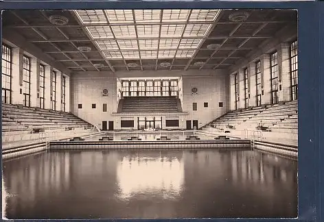 [Ansichtskarte] AK Rostock Schwimmhalle Neptun Halle mit Tribüne 1957. 