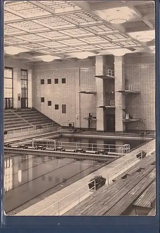 [Ansichtskarte] AK Rostock Schwimmhalle Neptun Halle mit Sprungturm 1952. 