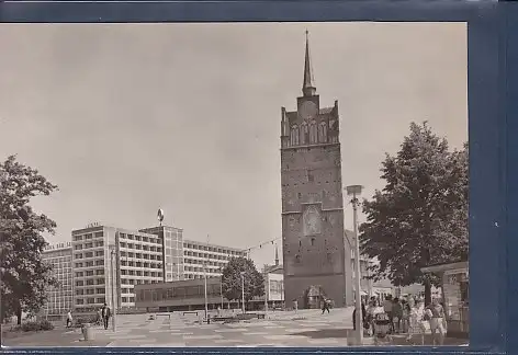 [Ansichtskarte] AK Rostock - Blick auf Kröpeliner Tor und Interhotel Warnow 1970. 