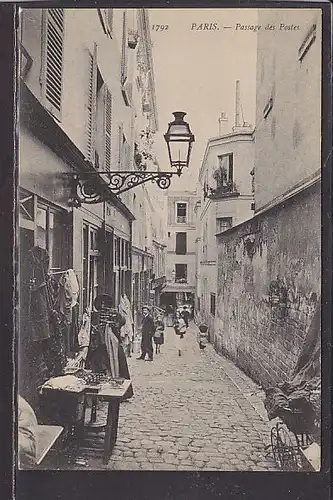 AK Paris Rassage des Postes 1940