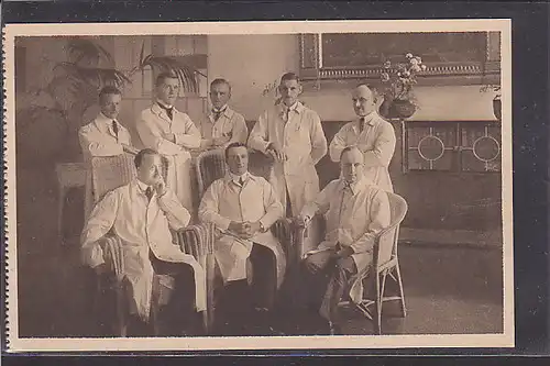 AK Nr.10 Herr Chefarzt San.-Rat Dr. Schindler und die Herren Ärzte 1930