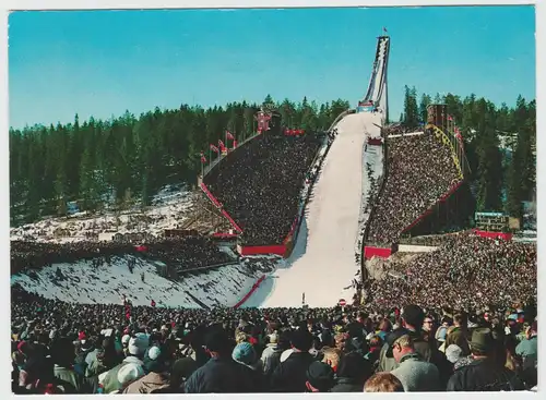 [Lithographie] Holmenkollbakken Oslo - the famous holmenkollen ski jump - Winter sports - Norway 1967 Postcard
15 x 10 cm
4 x 6 inches