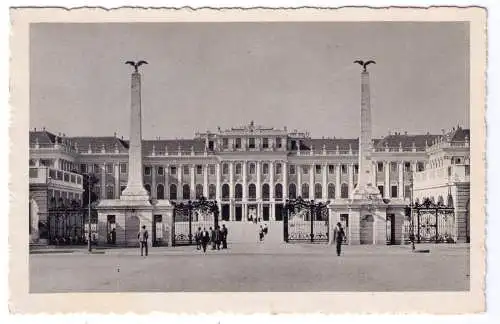 1942 - AK Wien Lustschloss Schönbrunn / adressiert nach Linz a. d. Donau