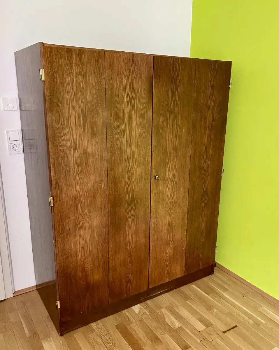 Schreibschrank 9