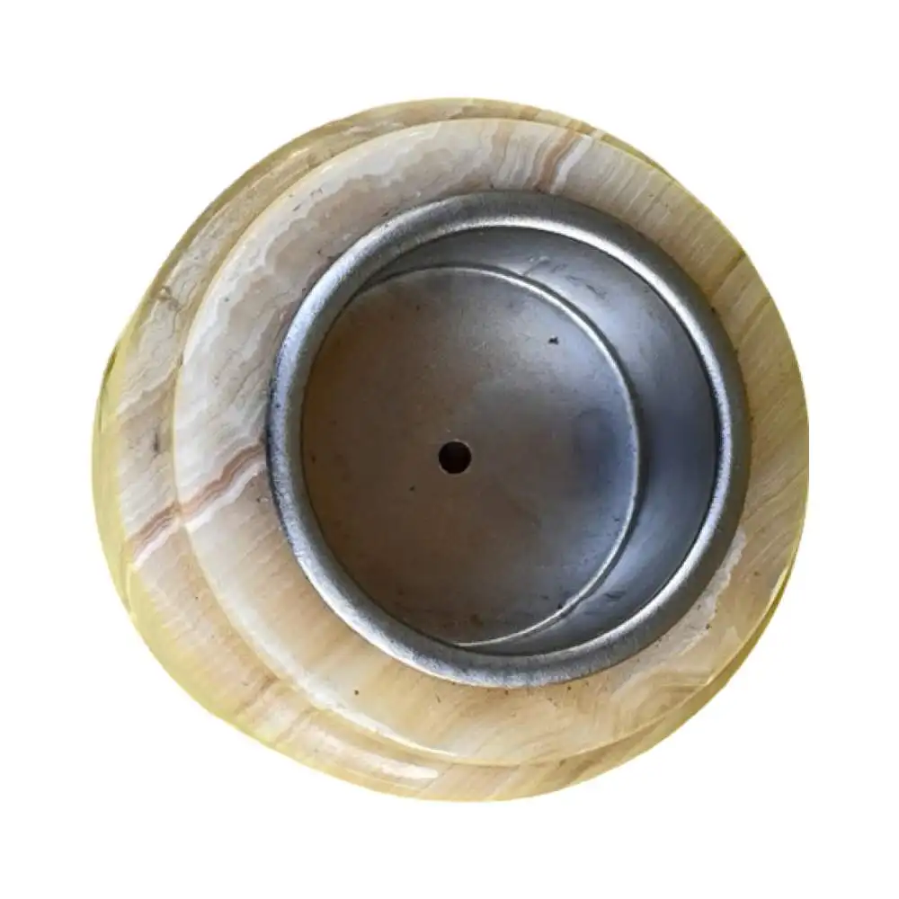 Kleiner Kerzenständer aus Alabaster mit Metallbeschlägen, Italien, 1970er Jahre. 2