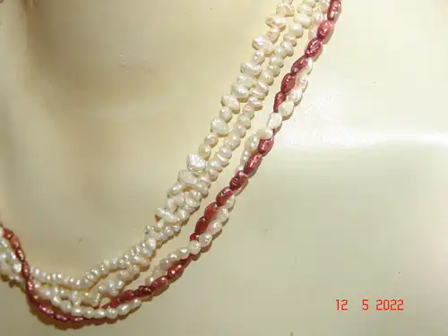4 reihige Süßwasser Perlenkette gedreht Reiskorn 2 farbig - 47 cm