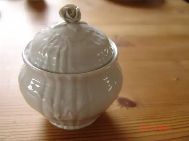 KPM Rocaille weiß Kaffeeservice 21 Teile Schleifstrich - NEUWERTIG 9