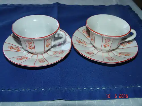 M. Freitag- Großenbreitach/Thüringen - 2 Moccatassen mit Unterer