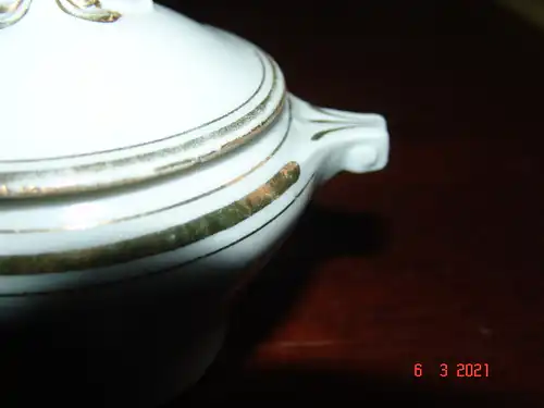 Puppengeschirr Terrine Zuckerdose Deckel Porzellan Goldrand -1910
